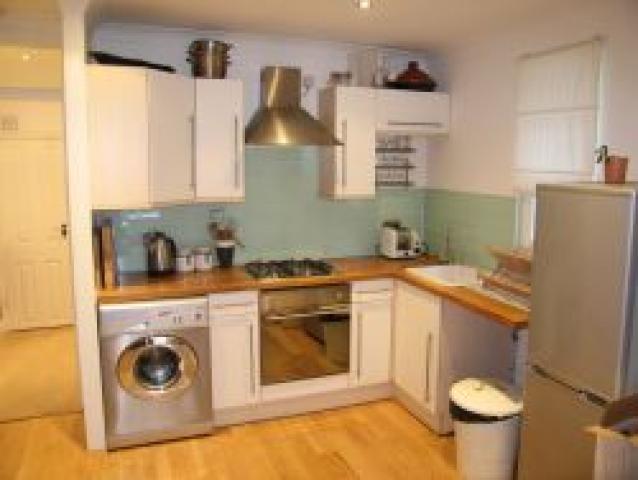 			NEW ON!, 2 Bedroom, 1 bath, 1 reception Flat			 Wakeman Road, KENSAL GREEN NW10